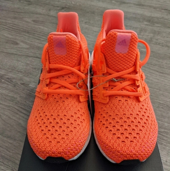 Adidas UltraBoost Clima DNA Orange S425 Size 4 Men. Fits Size 6 WOMEN - Picture 3 of 5